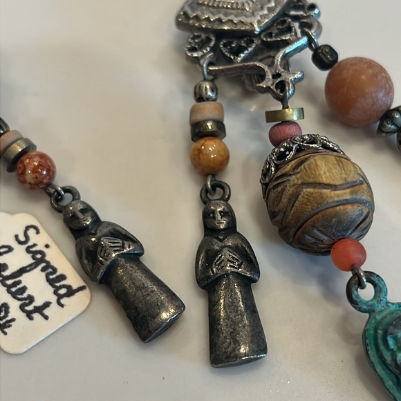 Vintage Robert Rose Signed Native American Earrings. Detailed unique Clip-on - Picture 12 of 13